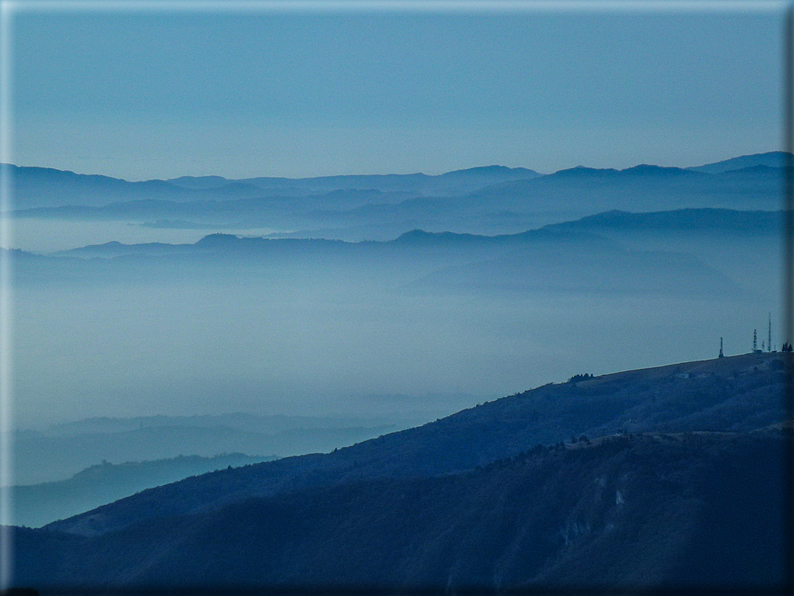 foto Salita al Col Serai e Cima Grappa